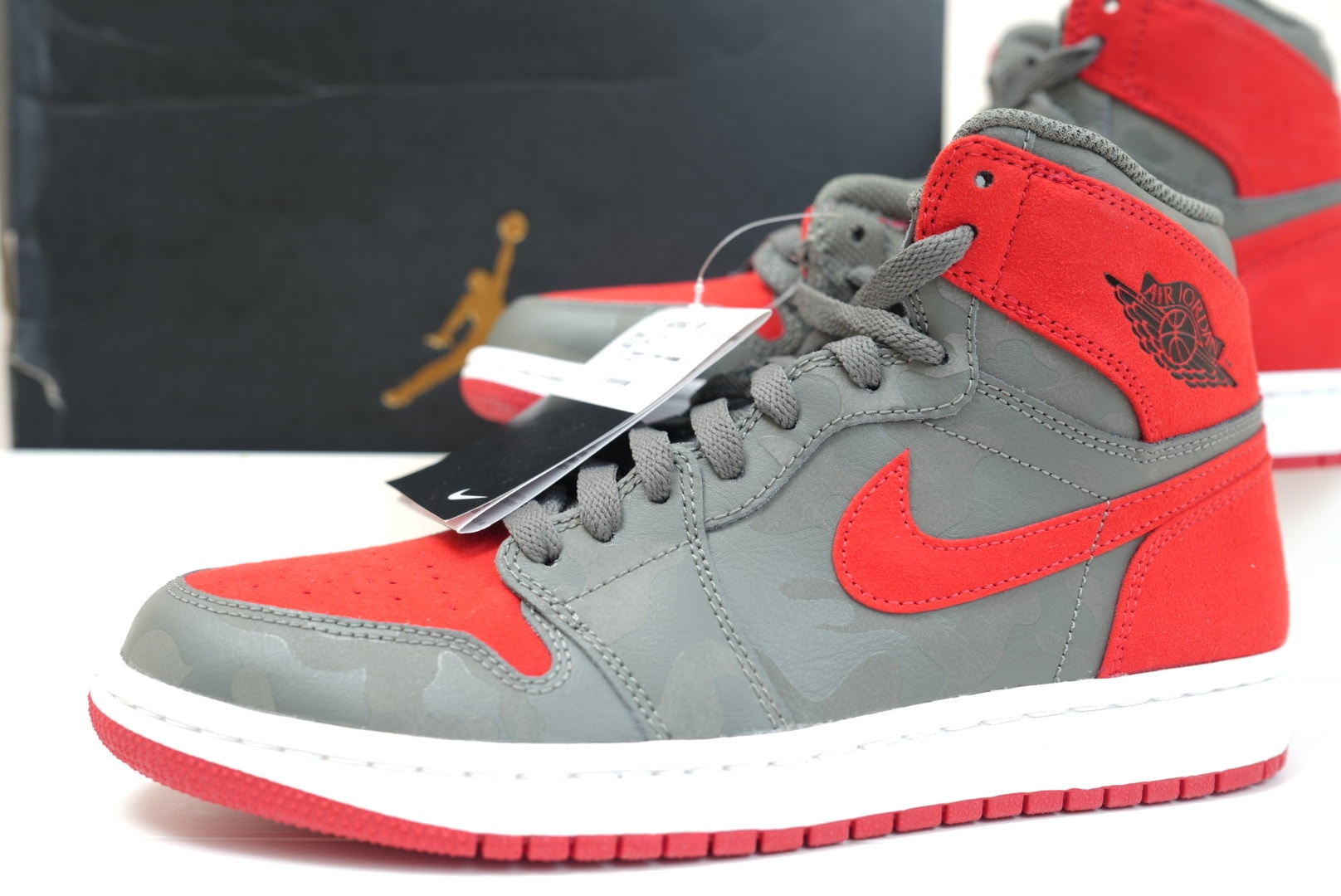 Nike Air Jordan 1 Retro High "Camo 3M Bred"