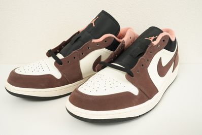 Nike Air Jordan 1 Low SE "Light Chocolate" / "Mocha Brown"