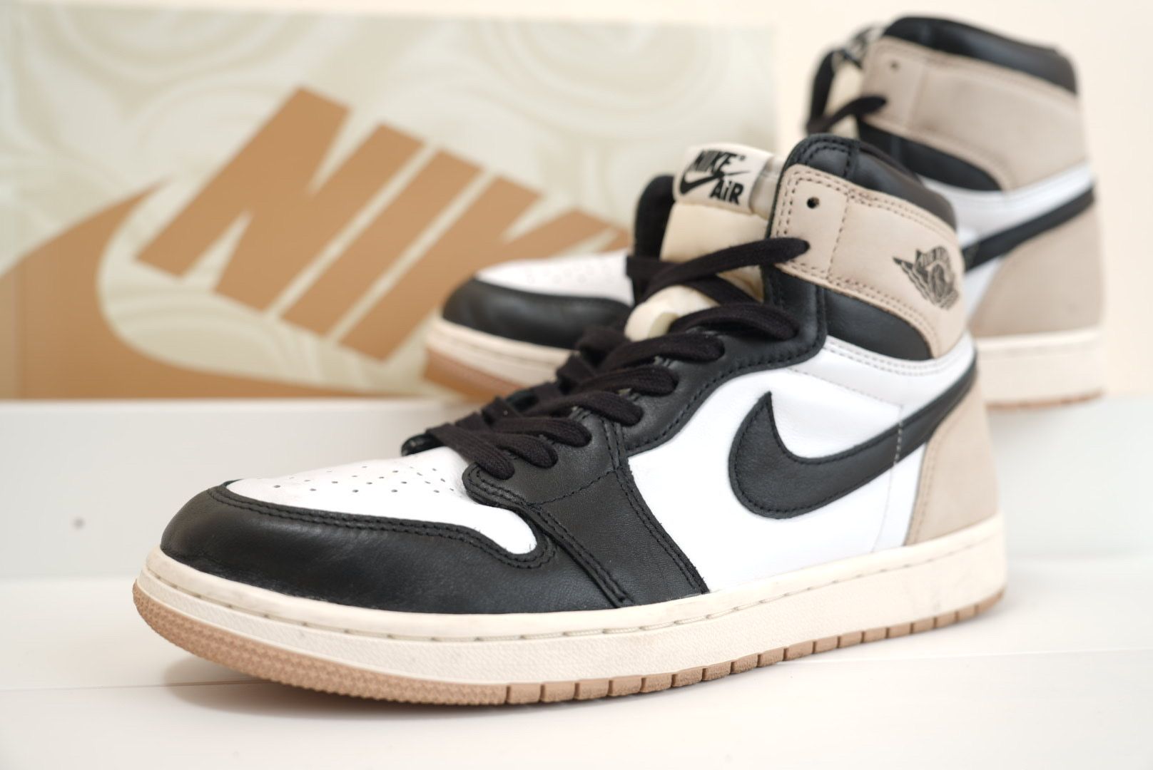 Nike Women's Air Jordan 1 Retro High OG "Latte"