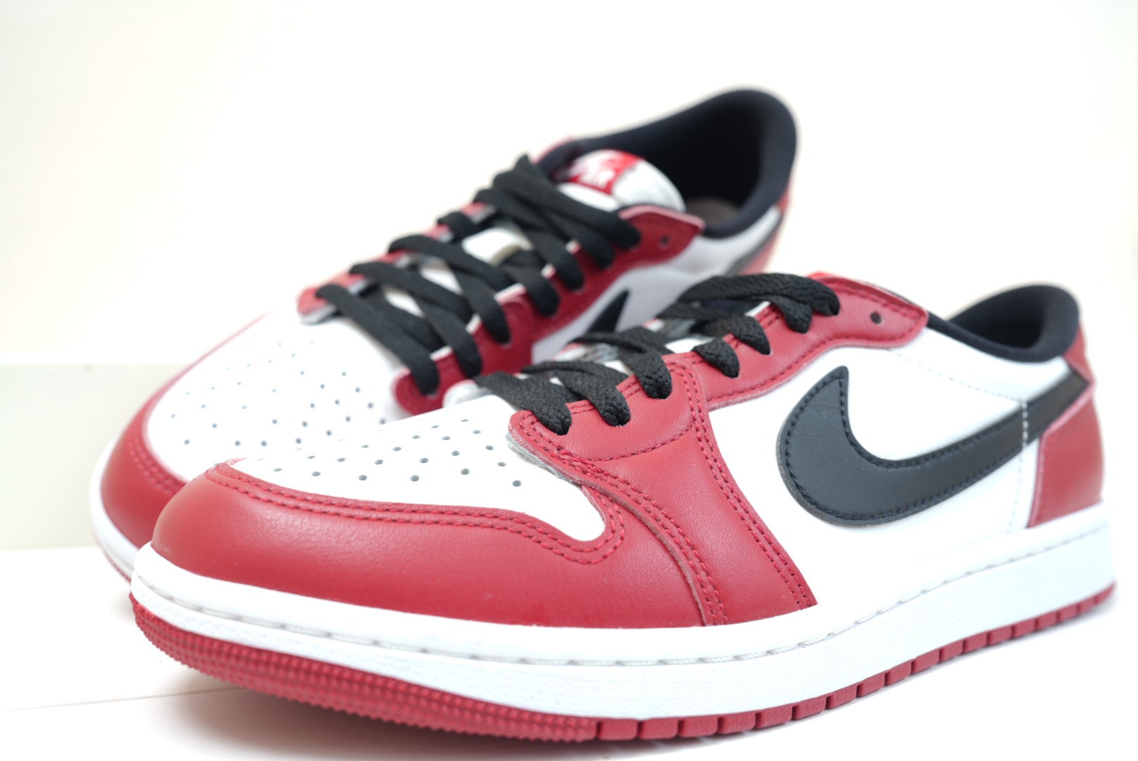 Nike Air Jordan 1 Retro Low OG "Chicago" (2025)