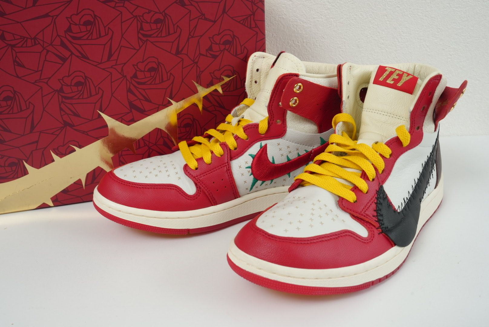 Teyana Taylor × Nike Women's Air Jordan 1 High Zoom CMFT 2 "Gym Red"
