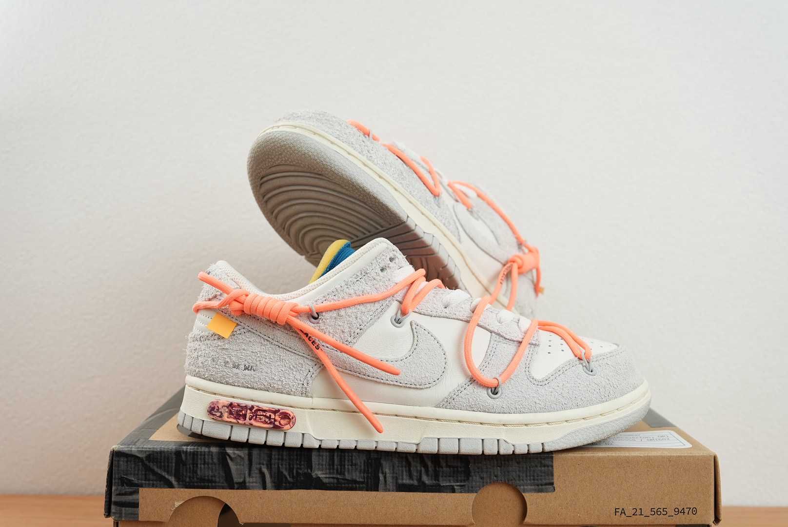 Off-White × Nike Dunk Low 1 of 50 "Lot.19"