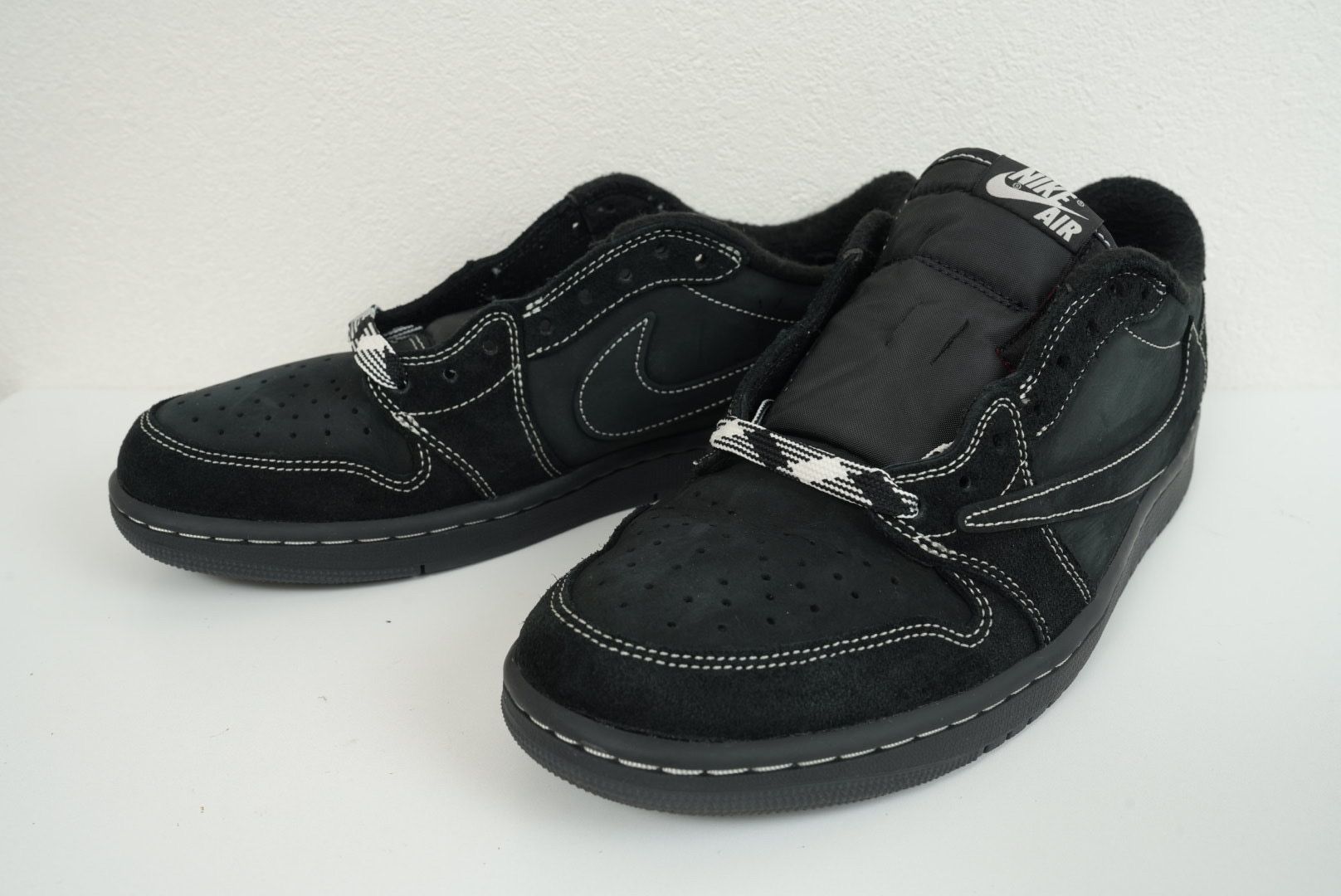 Travis Scott × Nike Air Jordan 1 Low OG SP "Black Phantom"