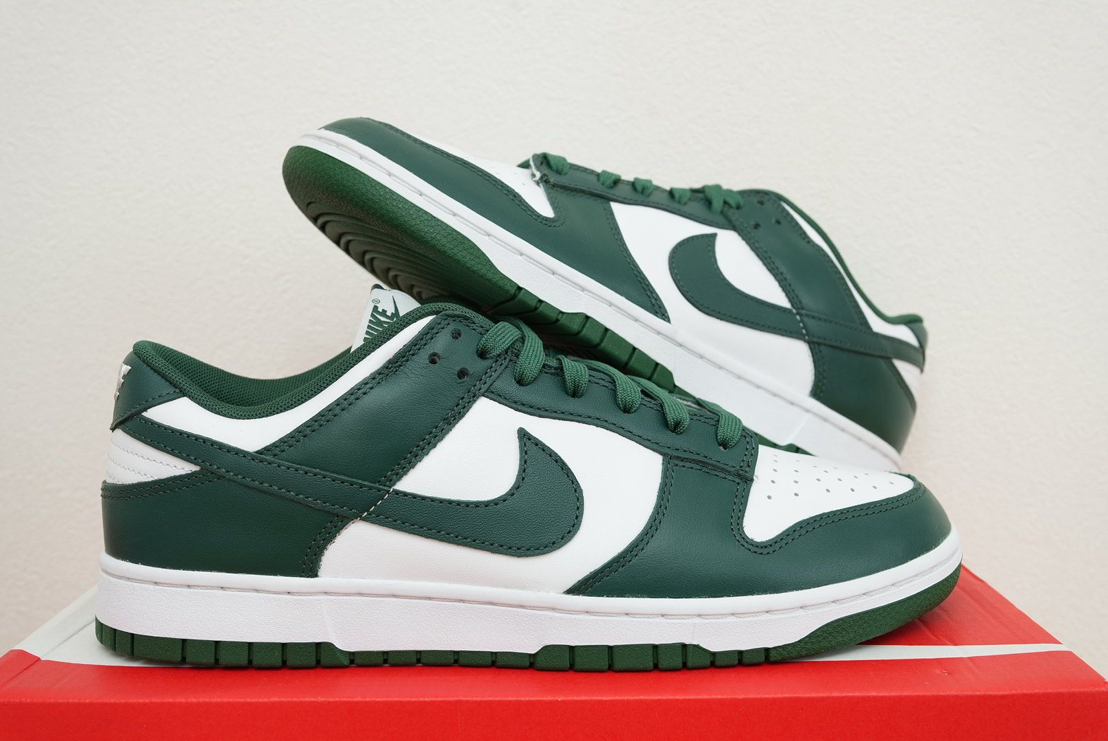 Nike Dunk Low Retro "Varsity Green/Team Green"