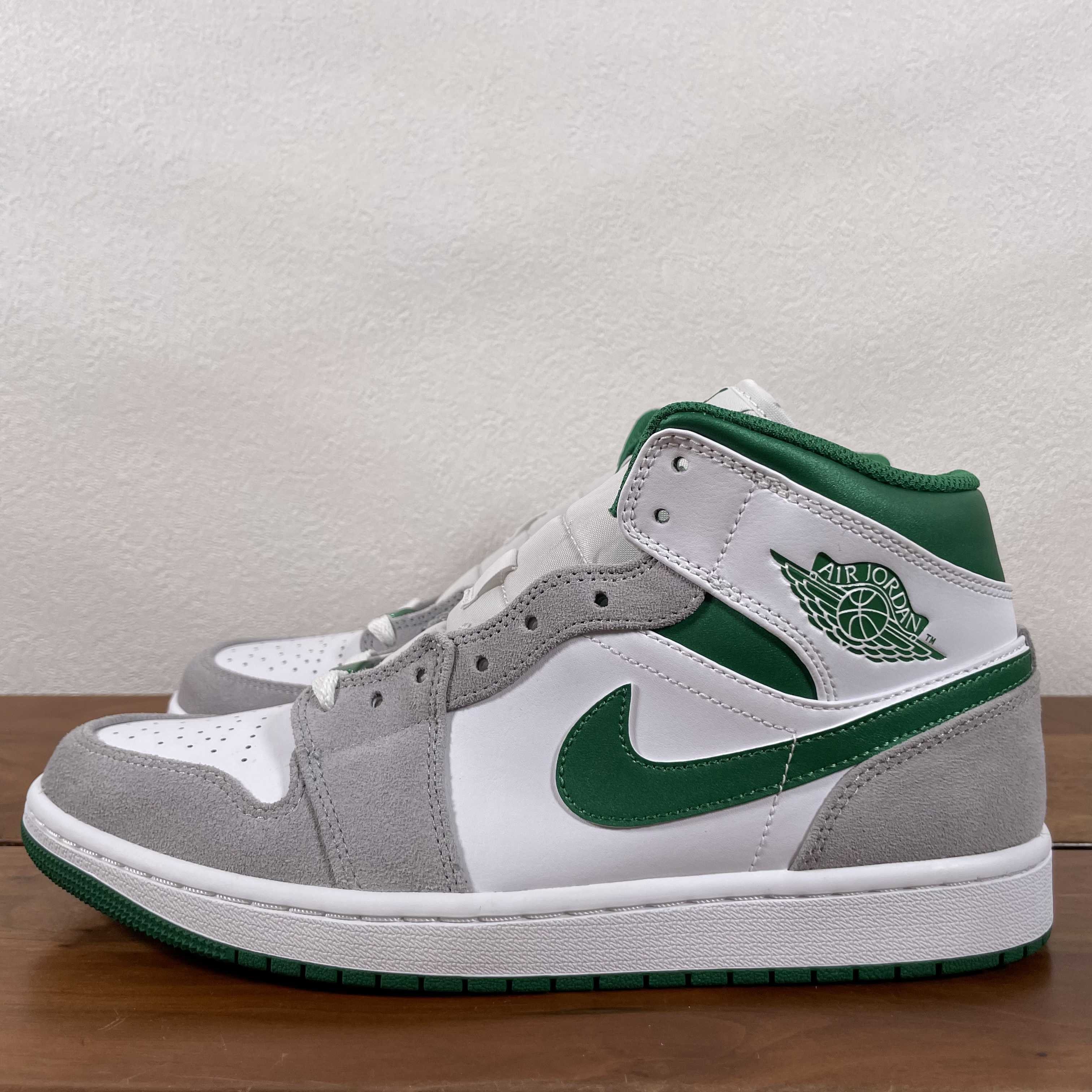 Nike Air Jordan 1 Mid "Green Grey White"