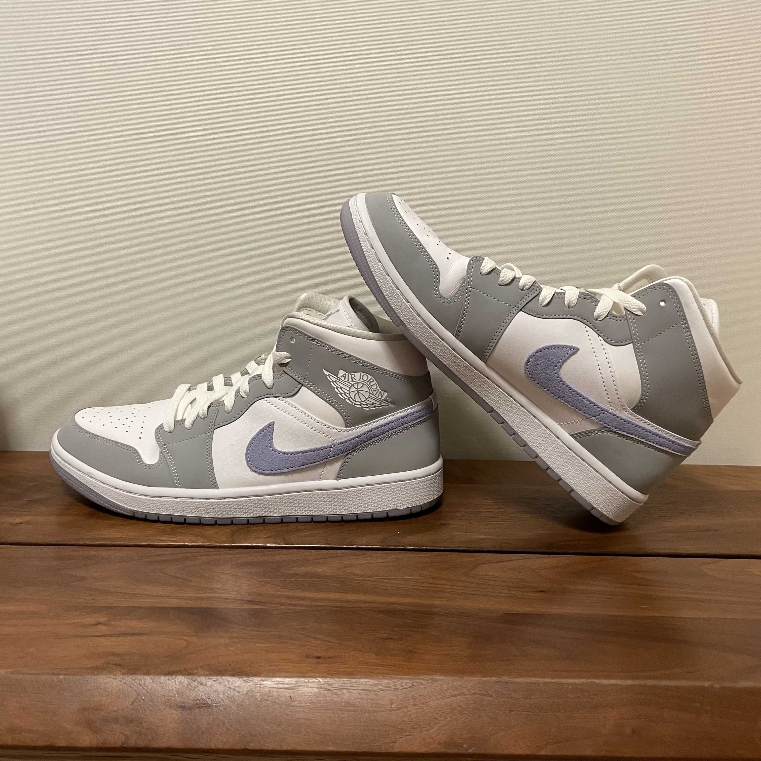 Nike Women's Air Jordan 1 Mid "Wolf Grey"