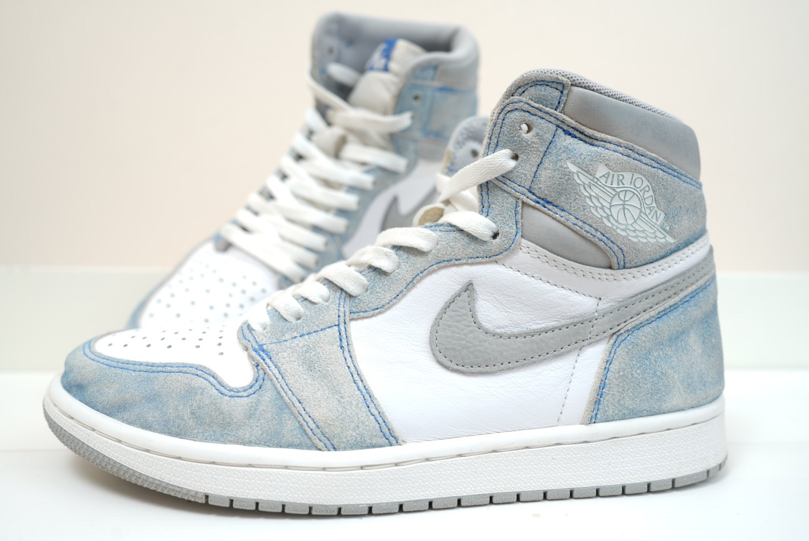 ナイキ エアジョーダン1 ハイ OG "ハイパーロイヤル"
