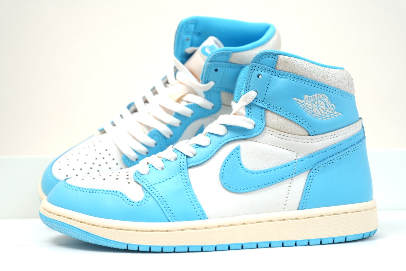 Nike Air Jordan 1 Retro High OG "UNC Reimagined"