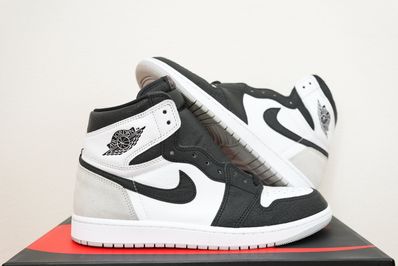 Nike Air Jordan 1 High OG "Bleached Coral"
