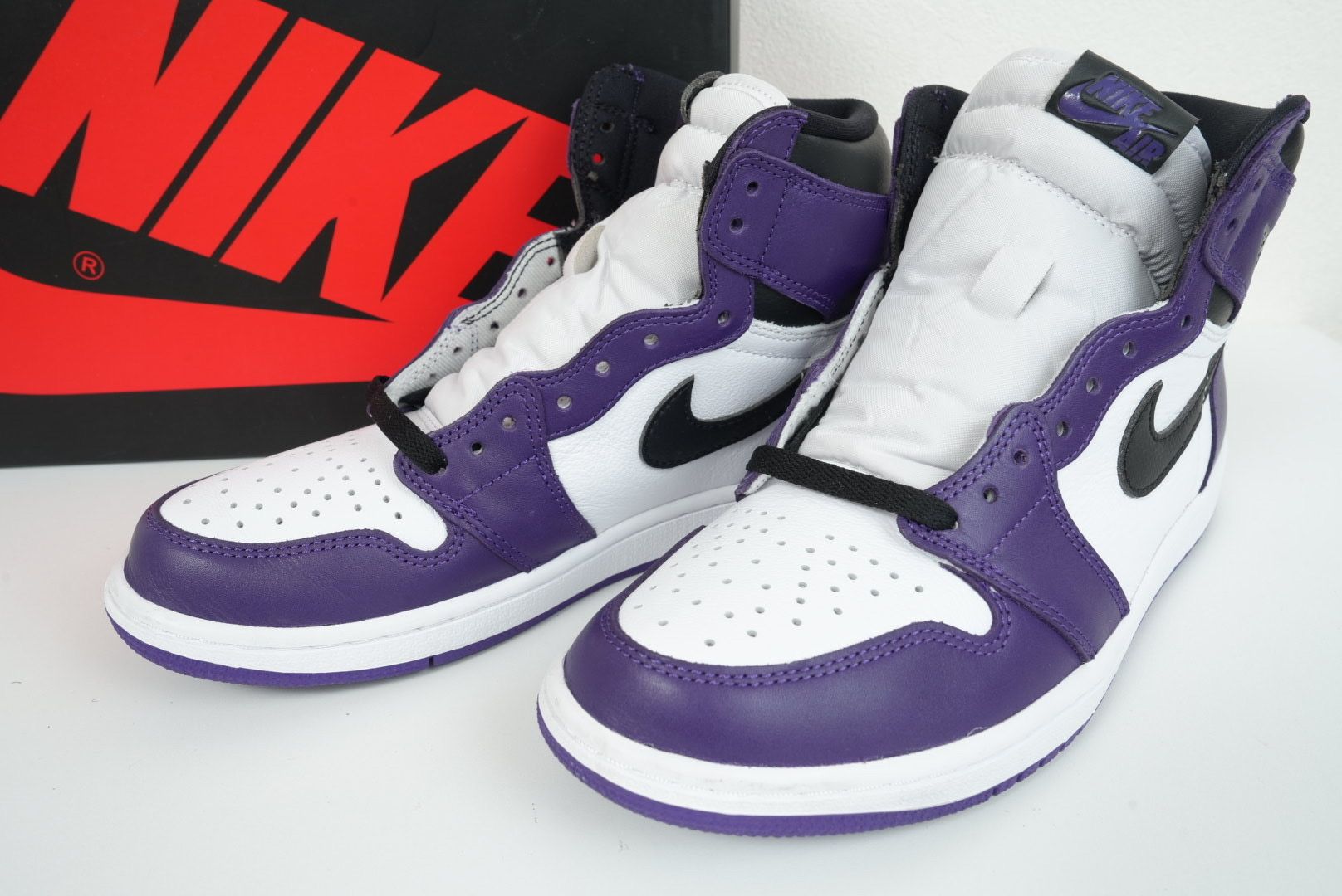 Nike Air Jordan 1 Retro High OG "Court Purple White/Black" (2020)   