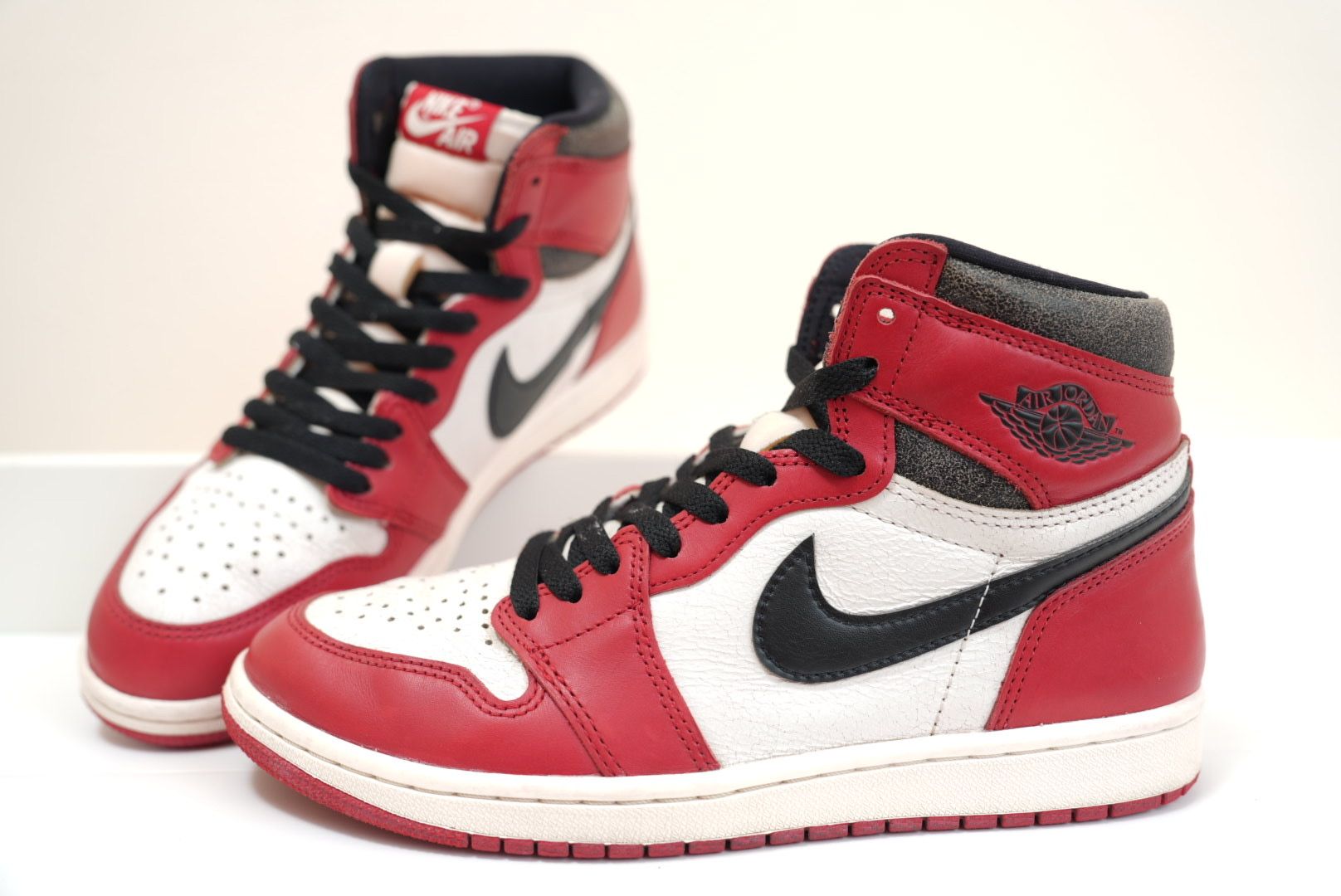 Nike Air Jordan 1 High OG "Lost & Found/Chicago"