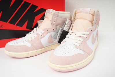 Nike Women's Air Jordan 1 Retro High OG "Washed Pink"