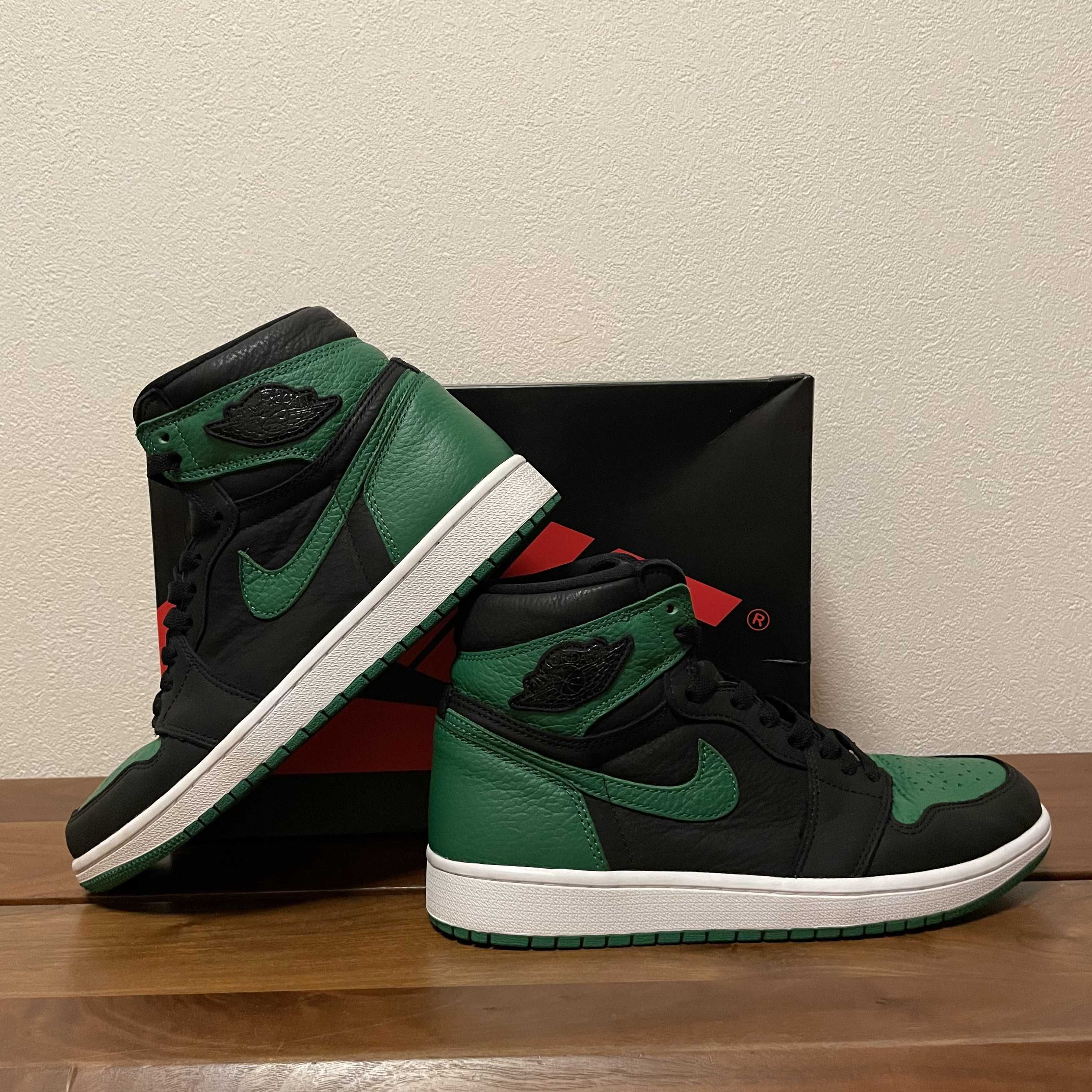Nike Air Jordan 1 Retro High OG "Black/Pine Green" (2020)