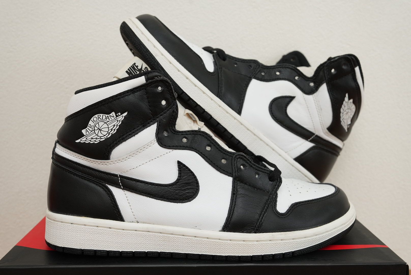 Nike Air Jordan 1 Retro High OG "Black/White" (2014)