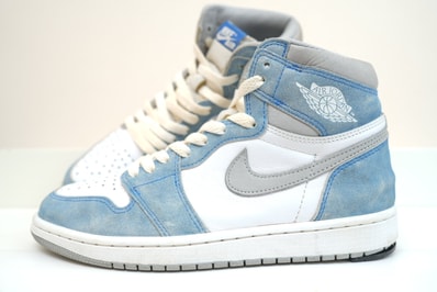 Nike Air Jordan 1 High OG "Hyper Royal"