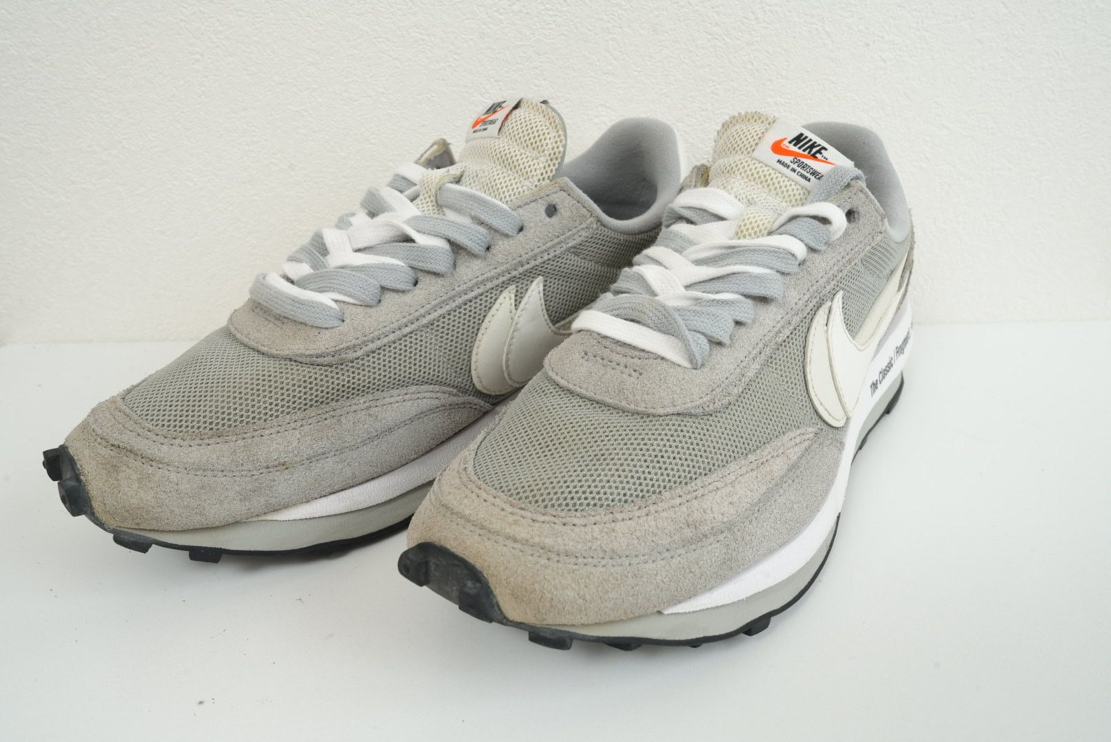 Fragment × sacai × Nike LD Waffle "Light Smoke Grey"