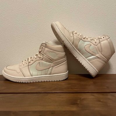 NIKE AIR JORDAN 1 RETRO HIGH GUAVA ICE
