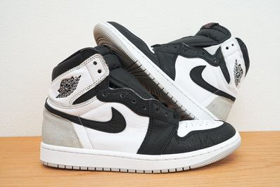Nike Air Jordan 1 High OG "Bleached Coral"