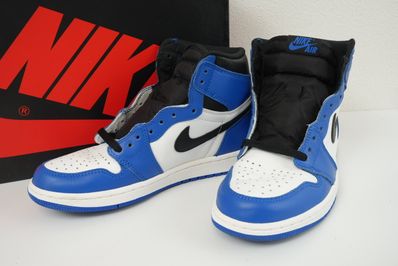 Nike Air Jordan 1 Retro High OG "Game Royal"