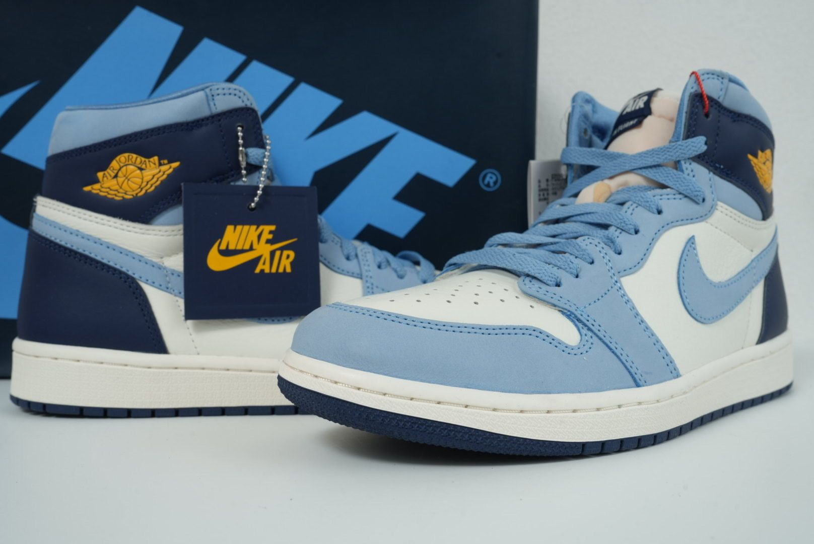 Nike Women's Air Jordan 1 Retro High OG "First in Flight"