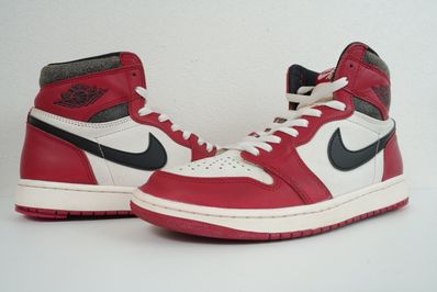 Nike Air Jordan 1 High OG "Lost & Found/Chicago"