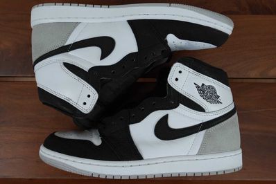 Nike Air Jordan 1 High OG "Bleached Coral"