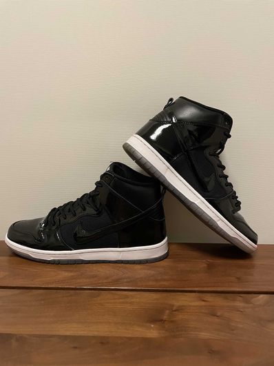 Nike SB Dunk High "Space Jam"