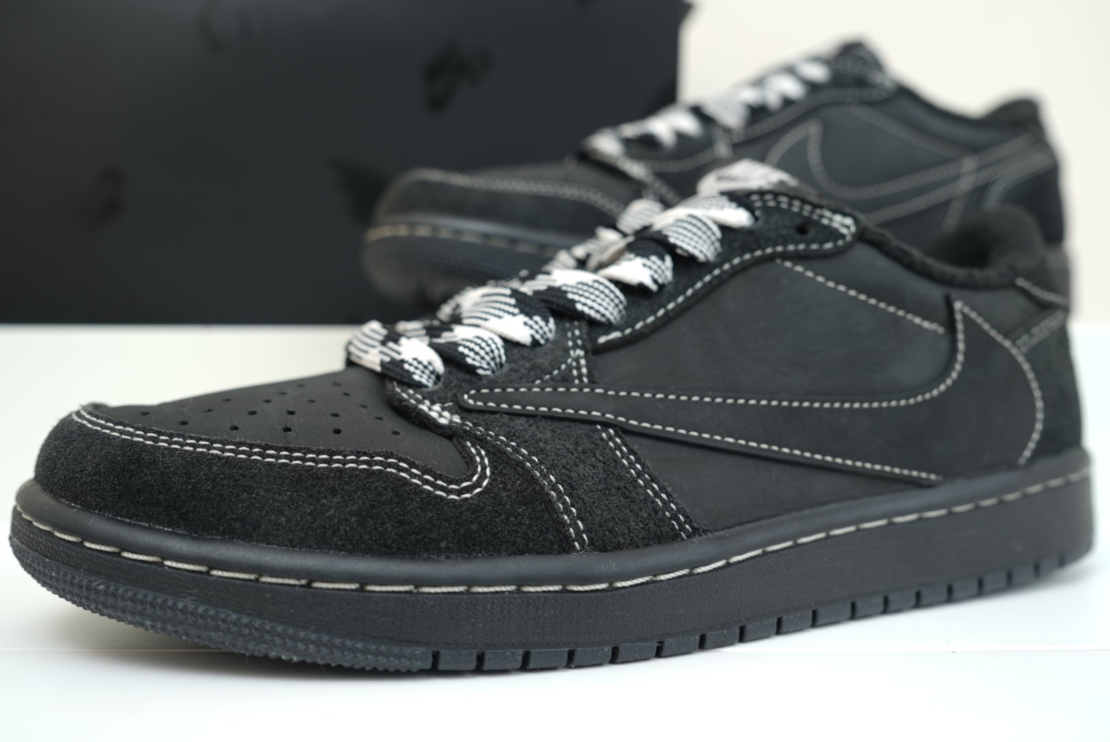 Travis Scott × Nike Air Jordan 1 Low OG SP 