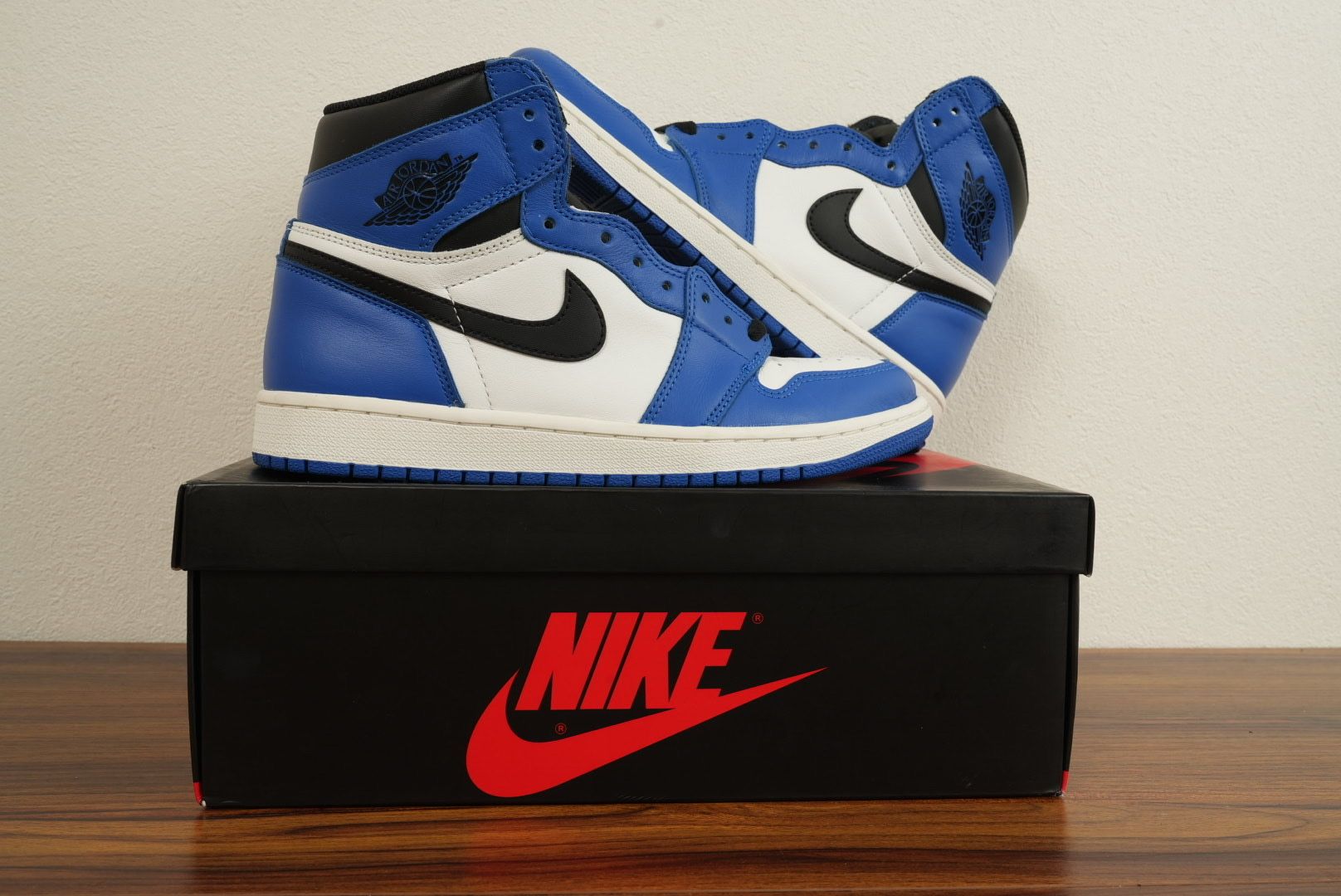 Nike Air Jordan 1 Retro High OG "Game Royal"