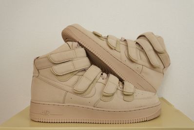 Billie Eilish × Nike Air Force 1 High '07 SP "Mushroom"