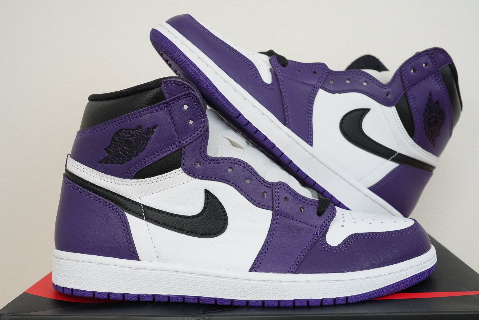 Nike Air Jordan 1 Retro High OG "Court Purple White/Black" (2020)