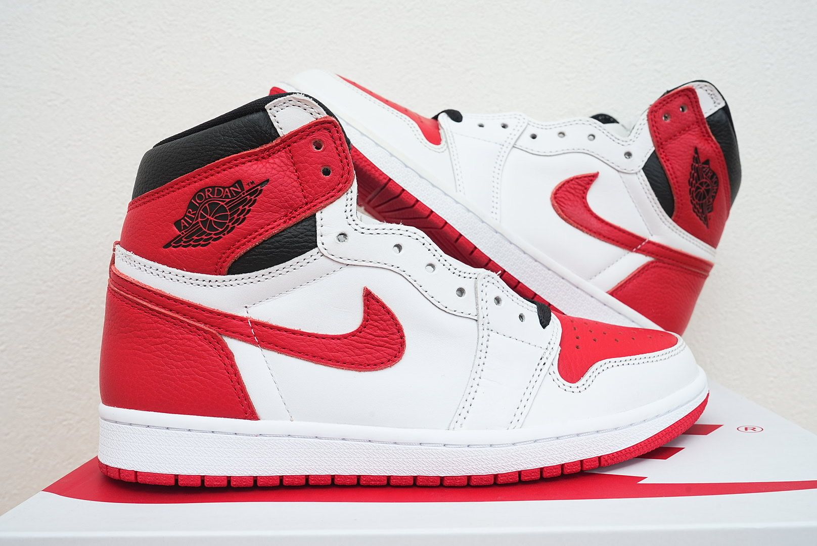 Nike Air Jordan 1 High OG "Heritage" 