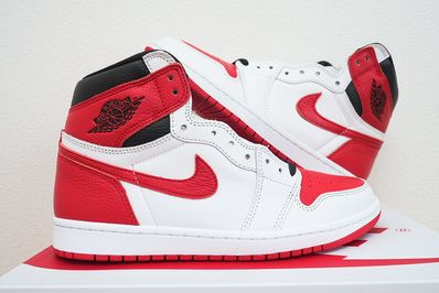 Nike Air Jordan 1 High OG "Heritage"