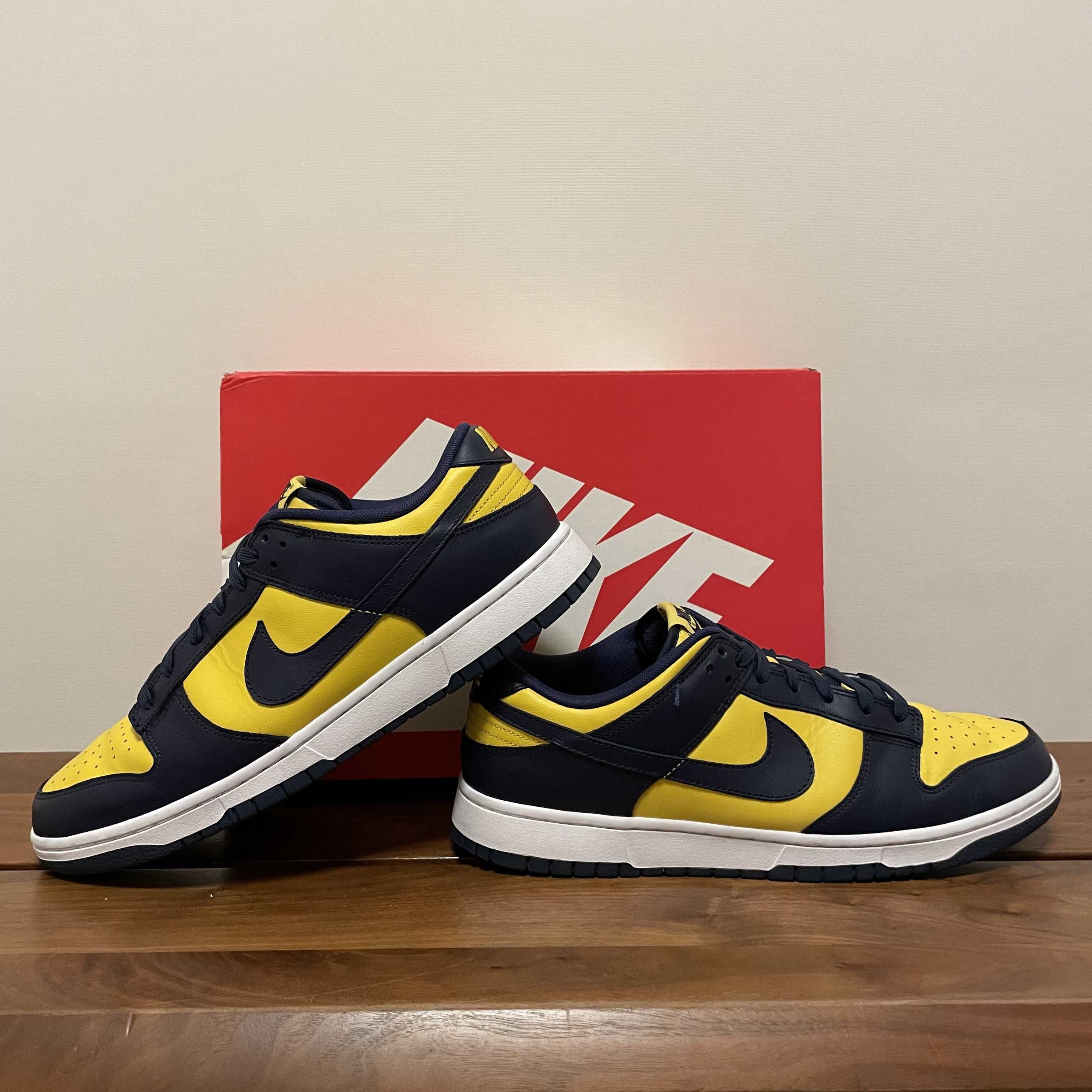 Nike Dunk Low "Michigan"