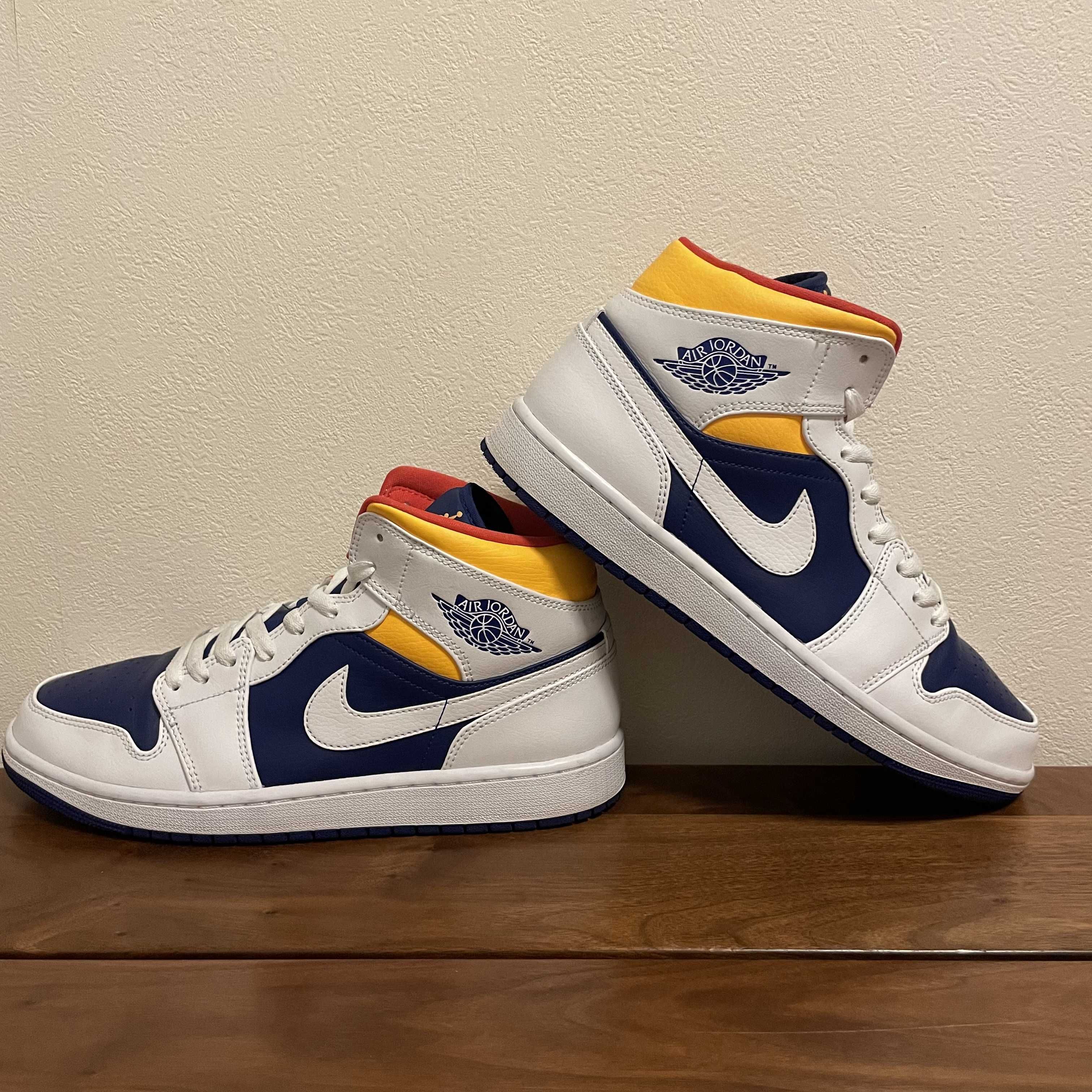 NIKE AIR JORDAN 1 MID "WHITE/NAVY/YELLOW"