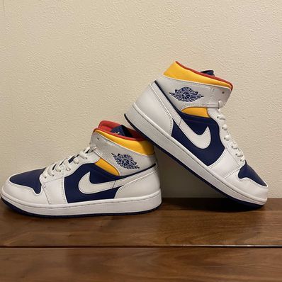 NIKE AIR JORDAN 1 MID "WHITE/NAVY/YELLOW"