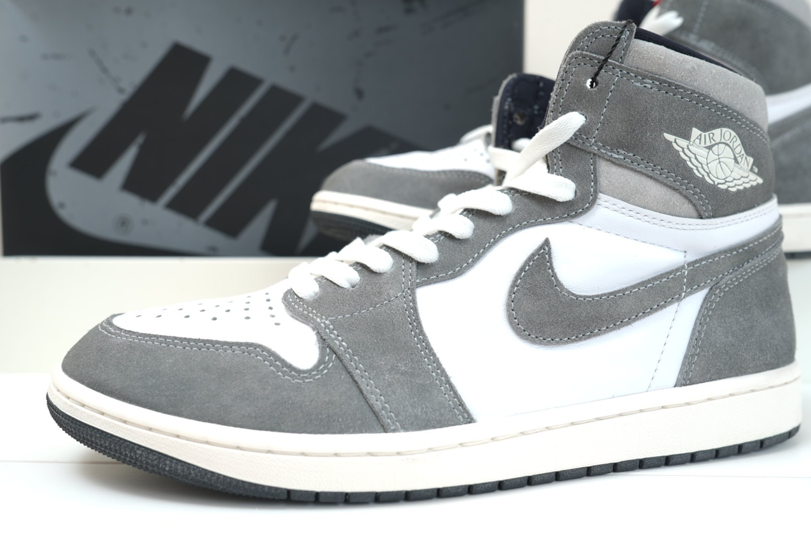 Nike Air Jordan 1 Retro High OG "Black and Smoke Grey"
