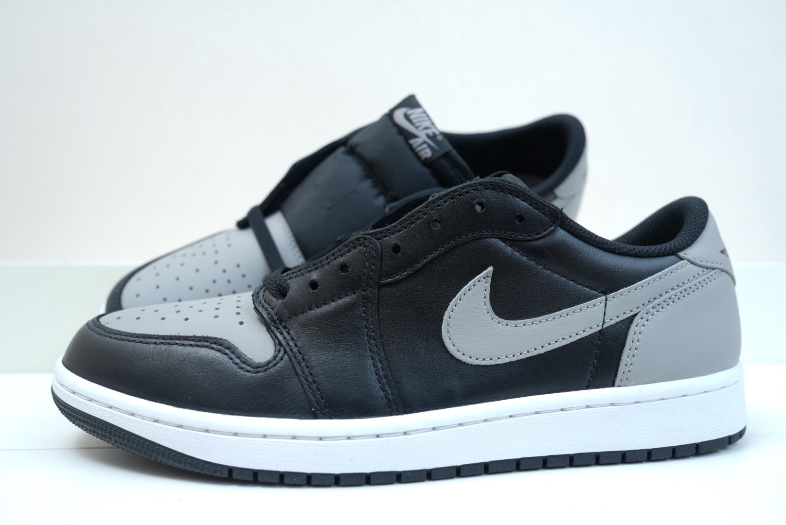 Nike Air Jordan 1 Retro Low OG "Shadow"