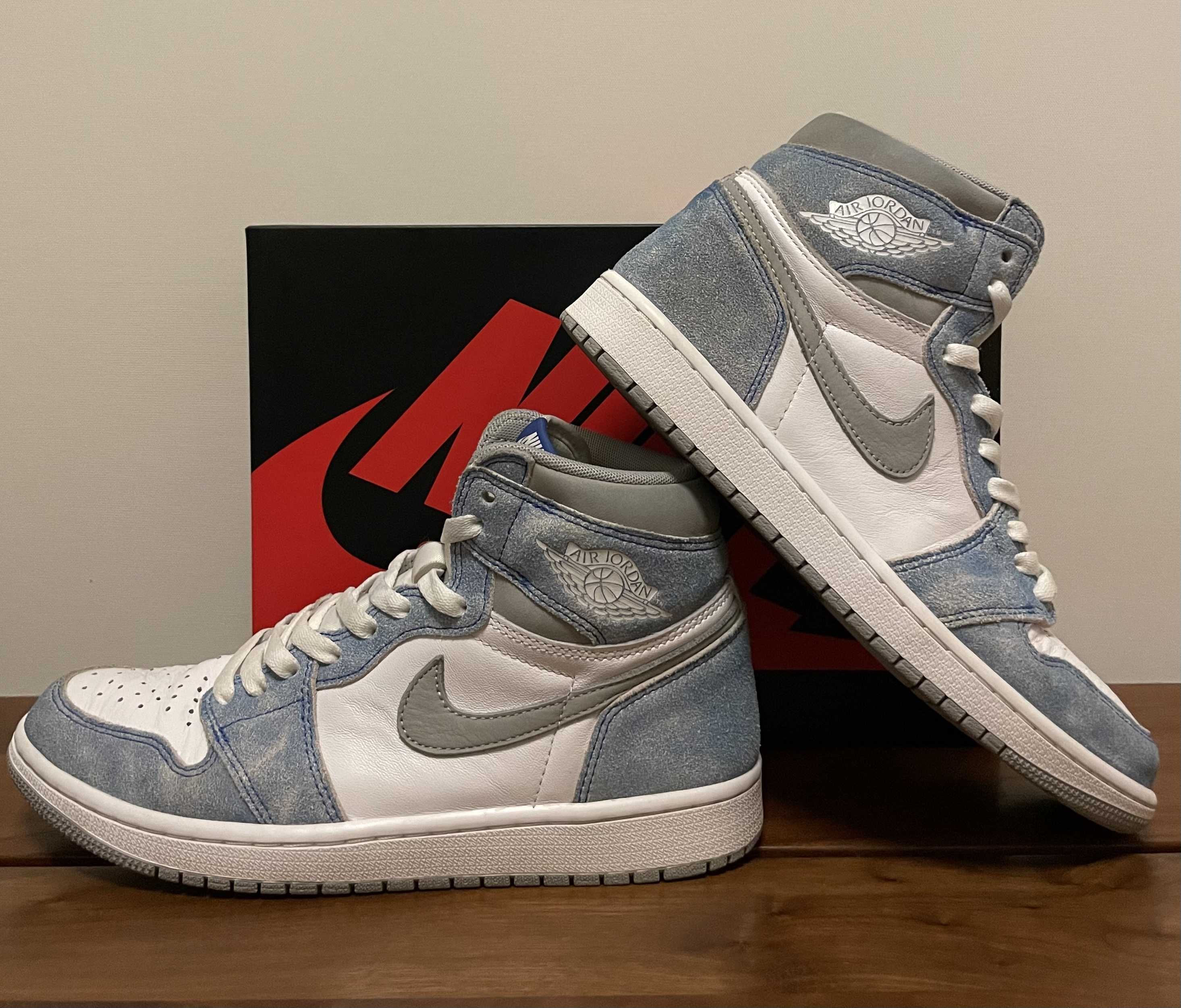 Nike Air Jordan 1 High OG "Hyper Royal"