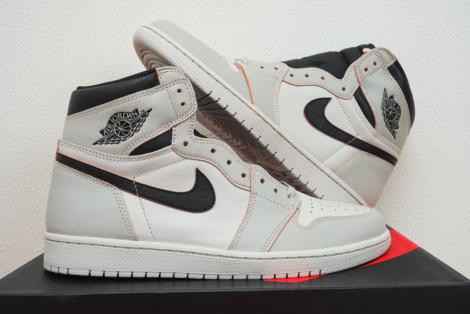 Nike SB × Air Jordan 1 High OG "NYC To Paris"