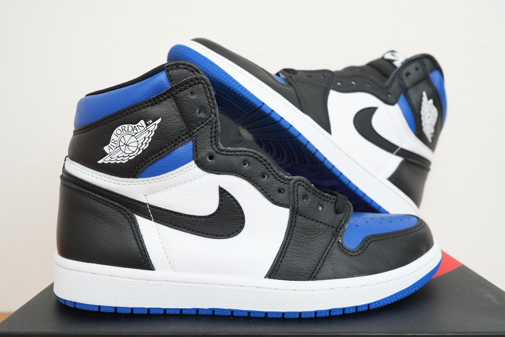 Nike Air Jordan 1 Retro High OG "Royal Toe"(2020)