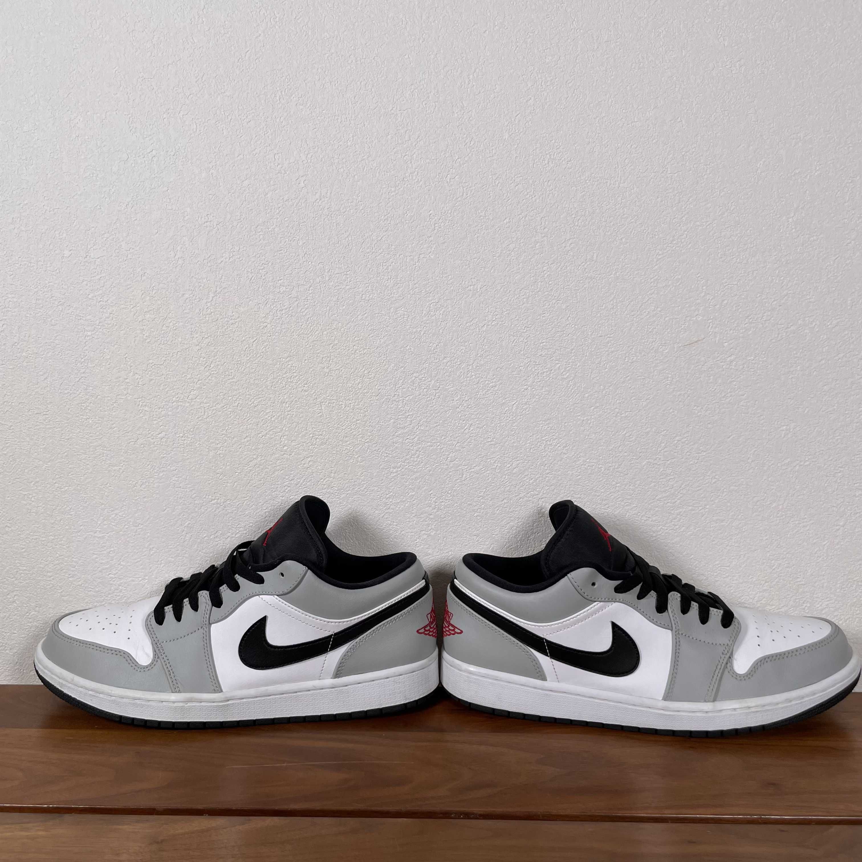 NIKE AIR JORDAN 1 LOW "LIGHT SMOKE GREY"