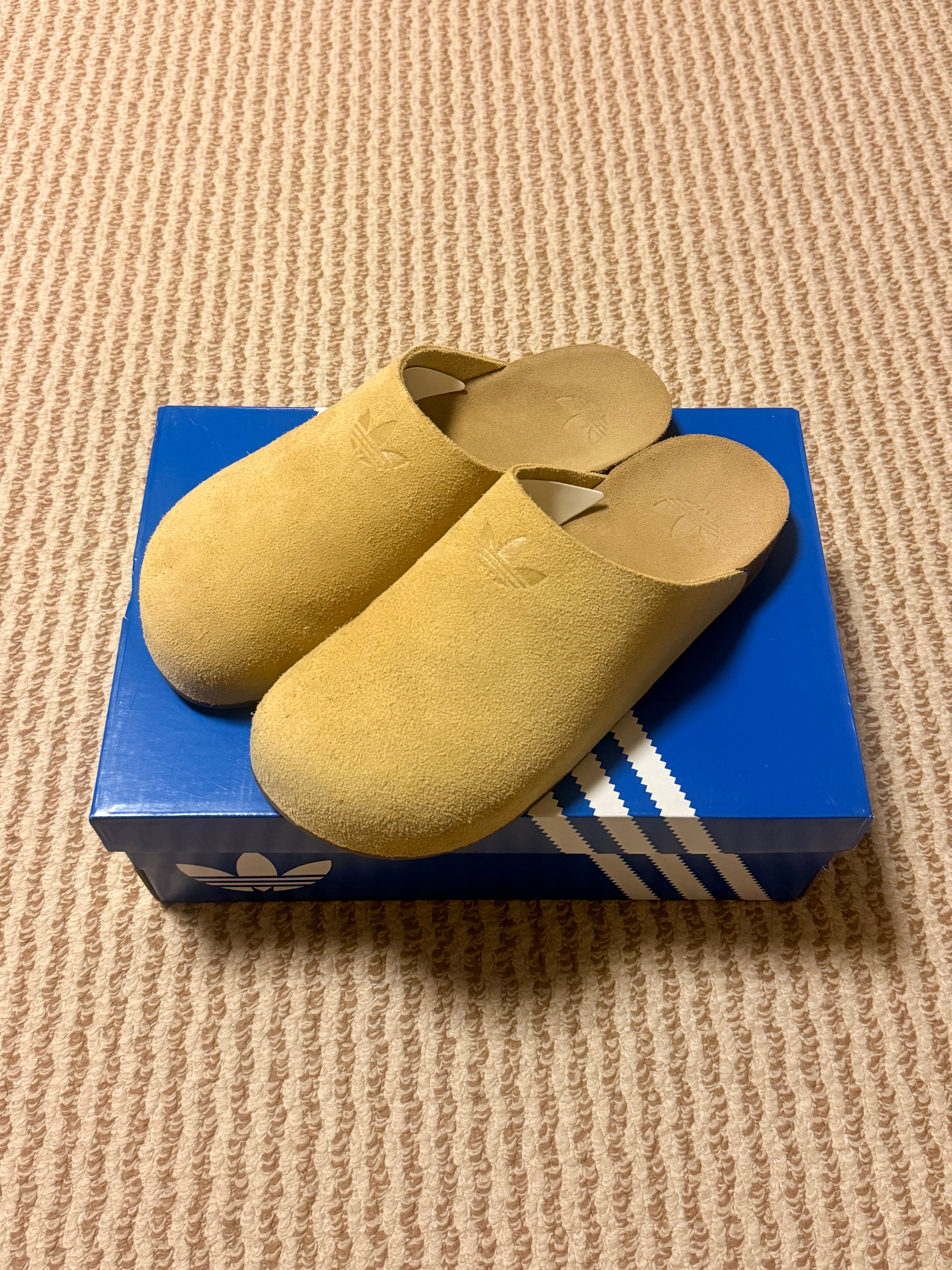 adidas Women's Adimule "Golden Beige/Gum"