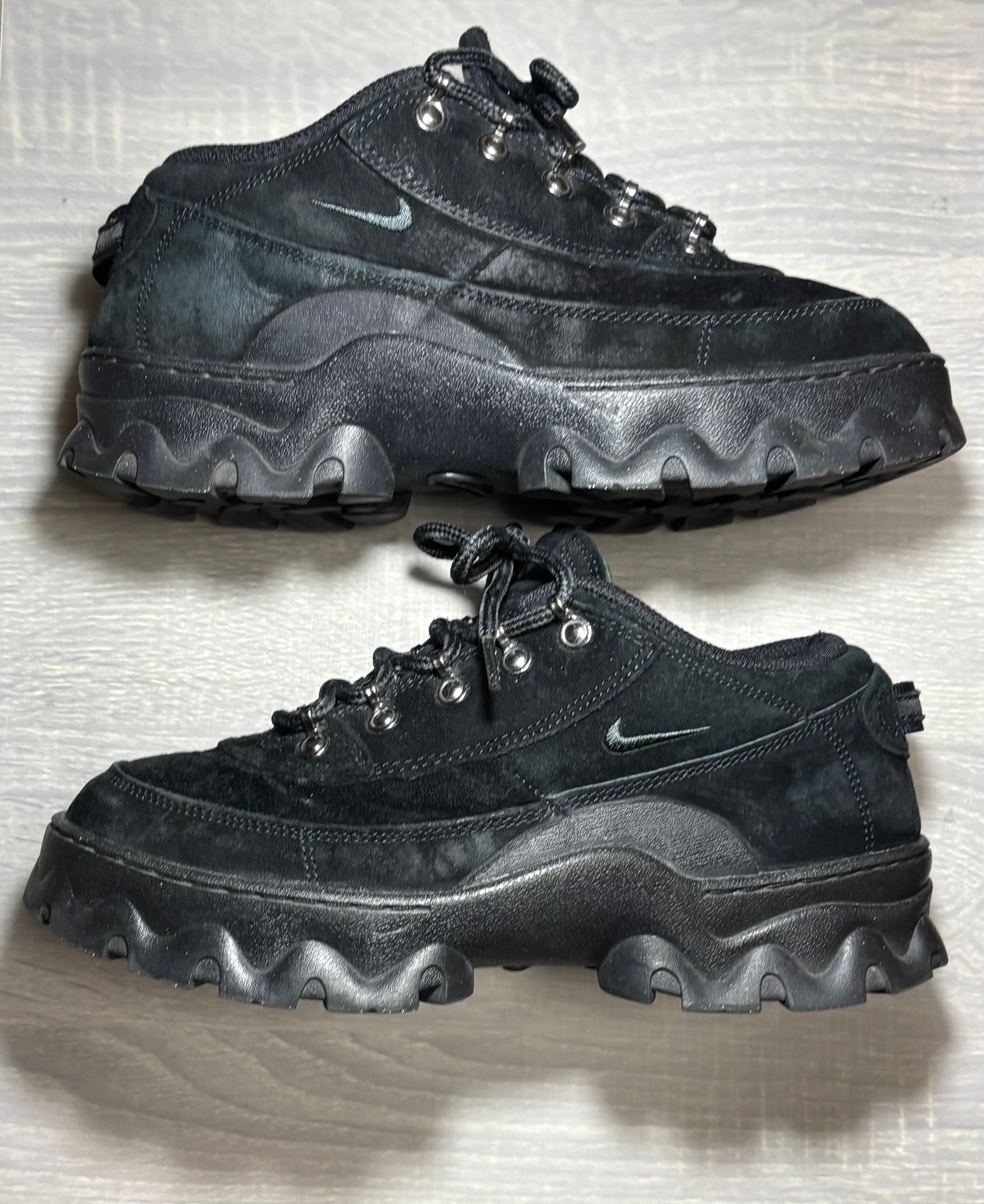 Nike Women's Lahar Low 
