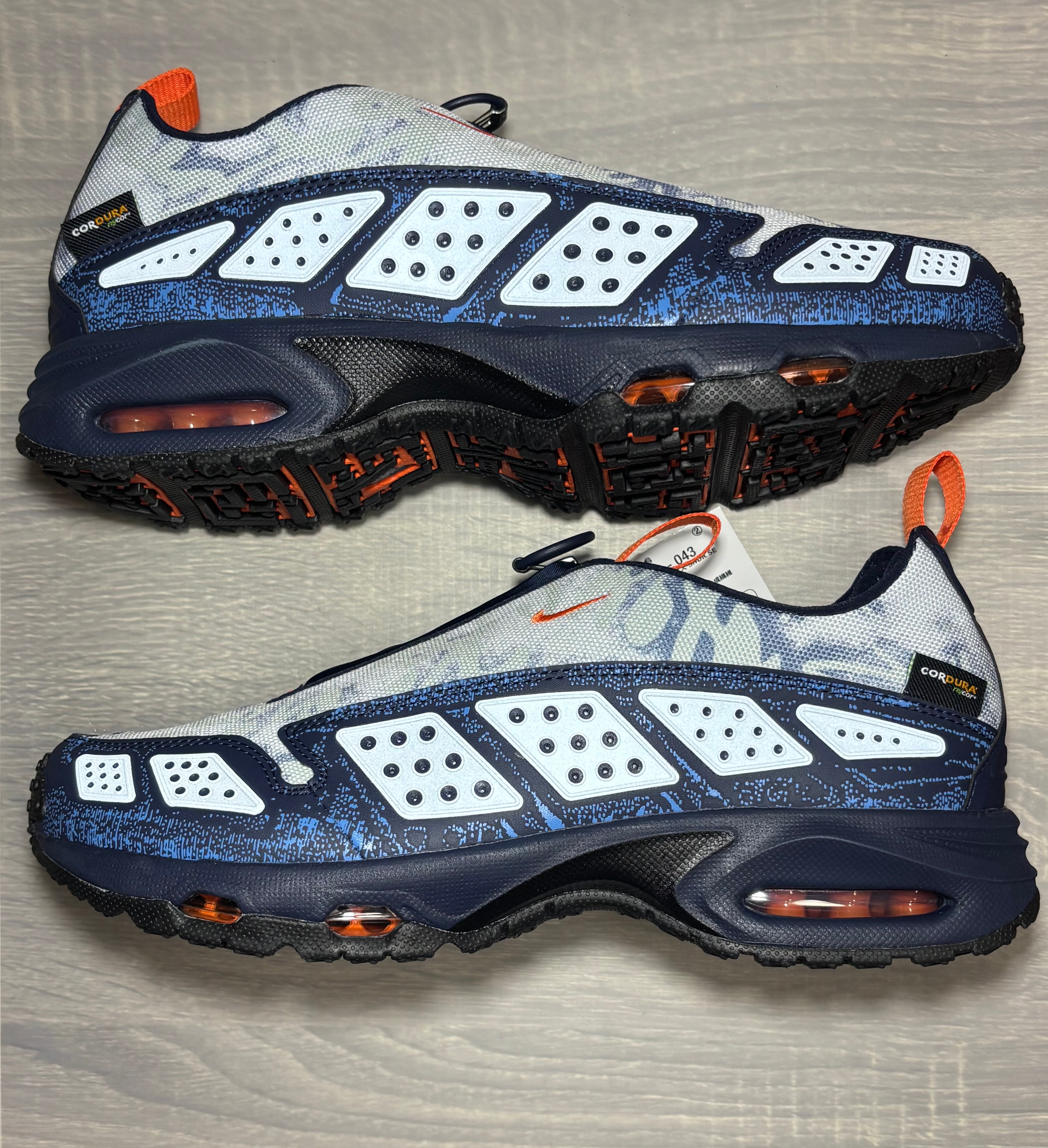 Nike Air Max SNDR SE "Pure Platinum/Obsidian/Light Silver/Safety Orange"