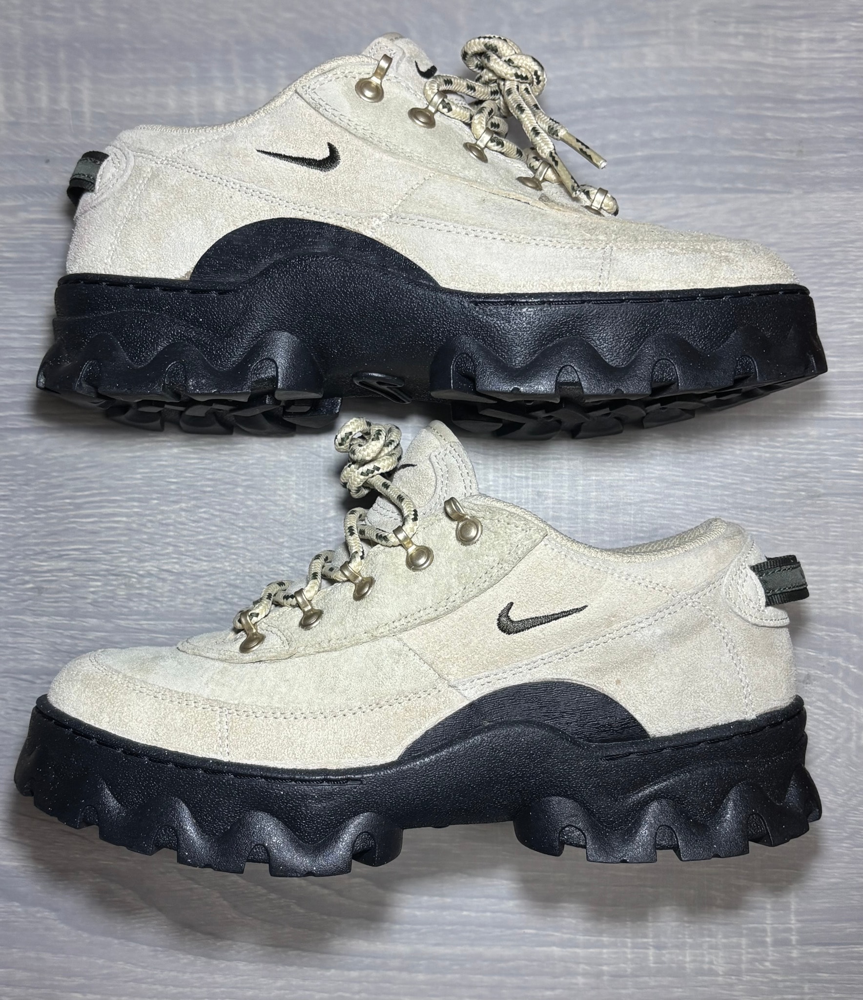 Nike Women's Lahar Low "Rattan/Cargo Khaki"