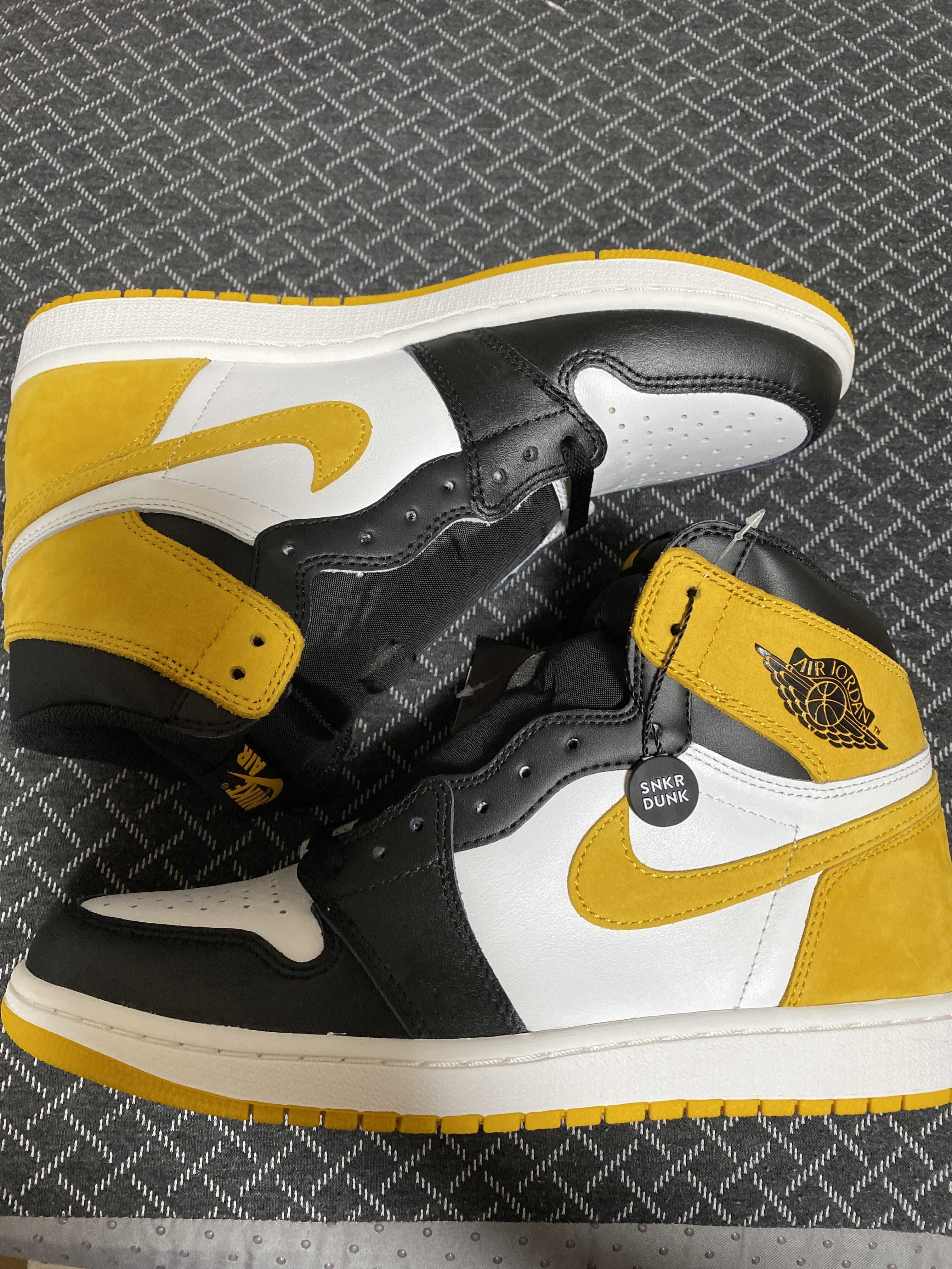Nike Air Jordan 1 Retro High OG "Black Toe/Yellow Ochre"