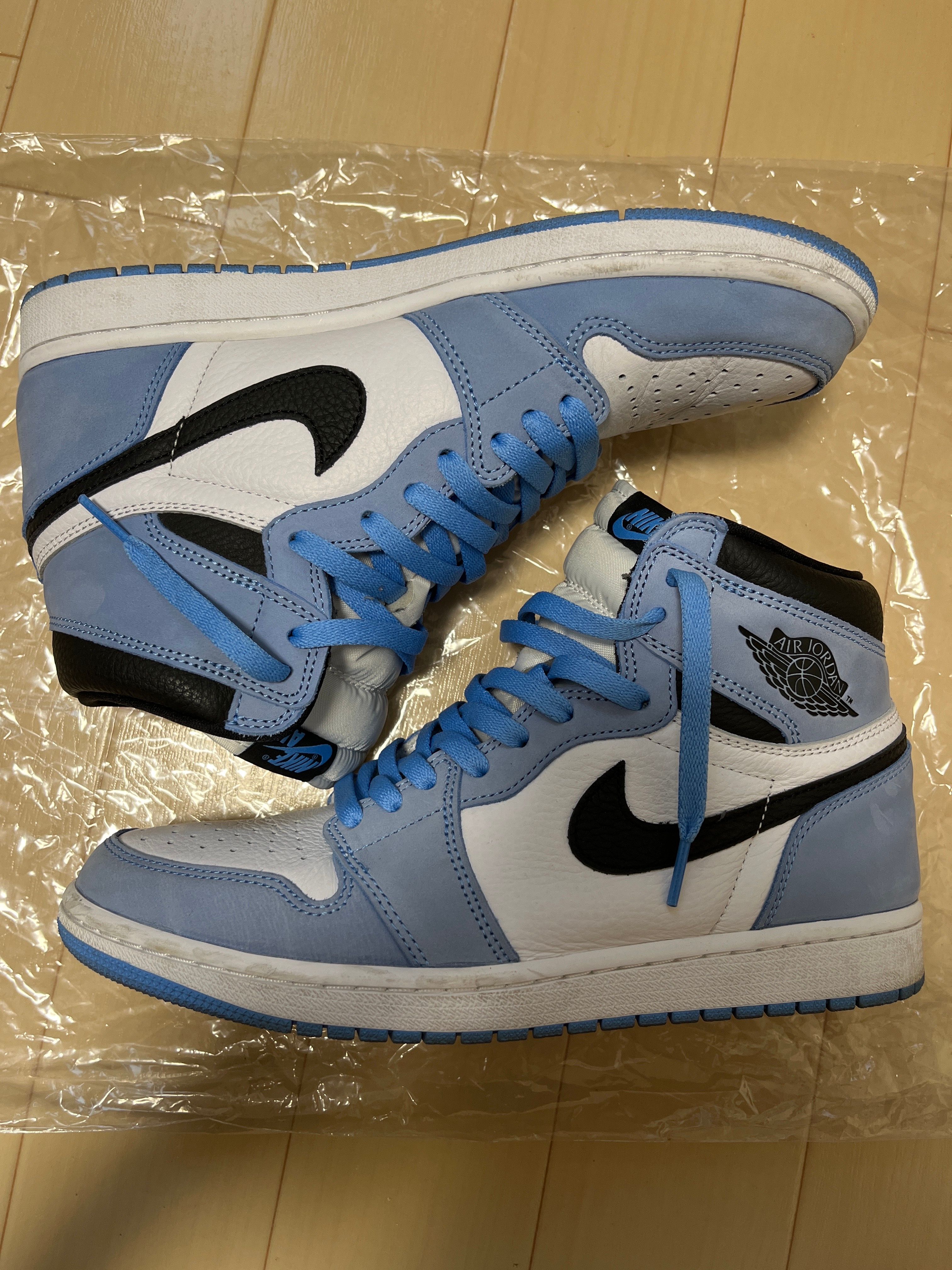 Nike Air Jordan 1 High OG "University Blue"