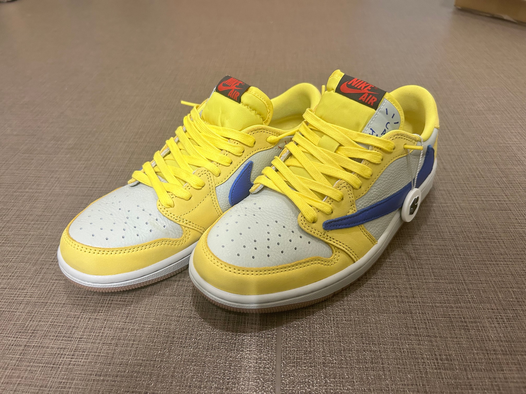 Travis Scott × Nike Women's Air Jordan 1 Retro Low OG "Canary"