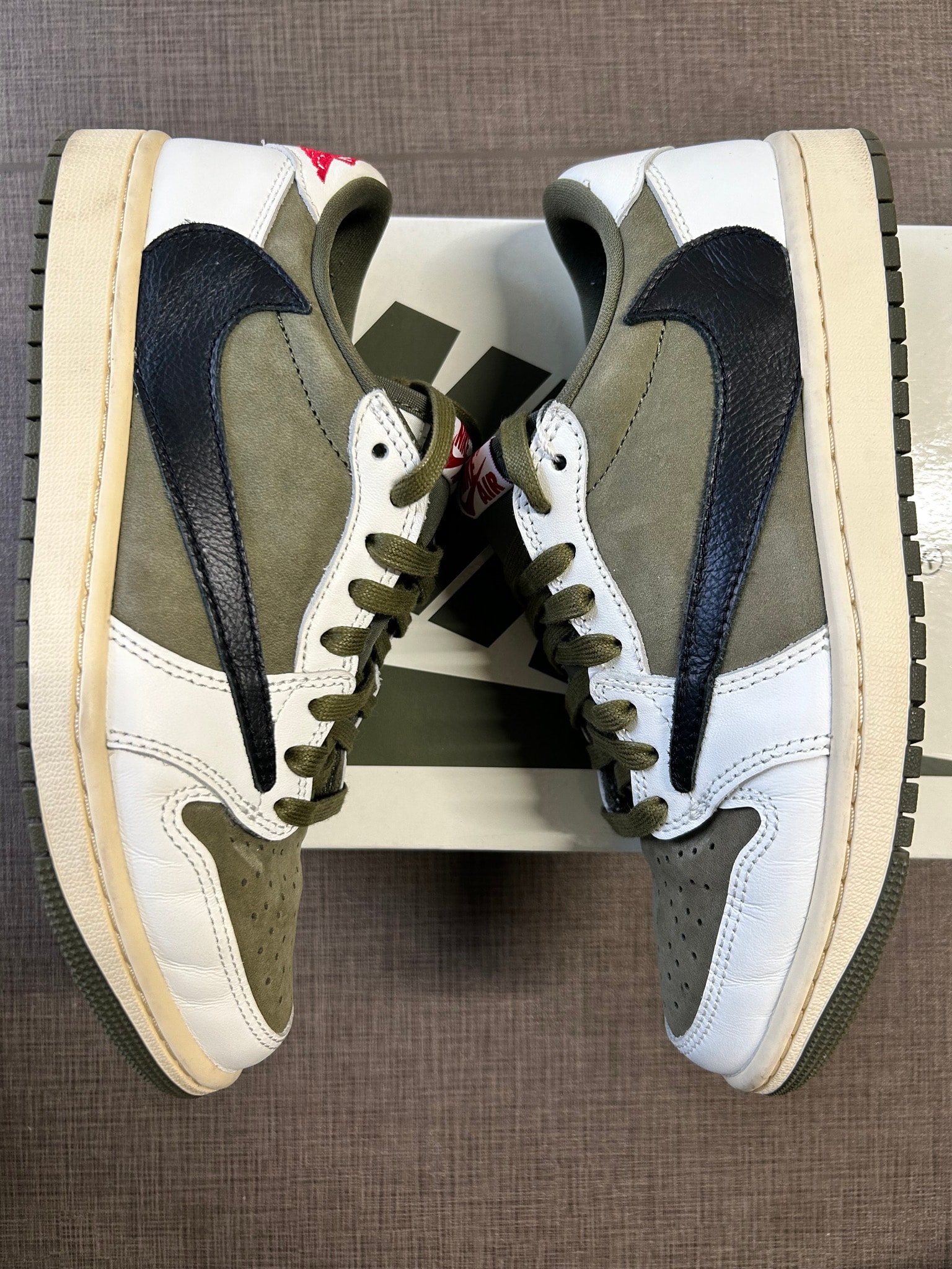 Travis Scott × Nike Air Jordan 1 Low OG SP "Reverse Olive"